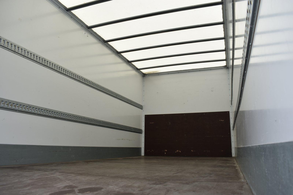 Iveco Daily Koffer 2016 фото 9