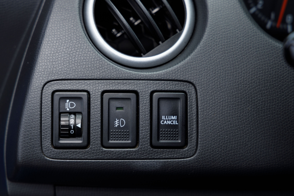 Suzuki Swift 2010 photo 9