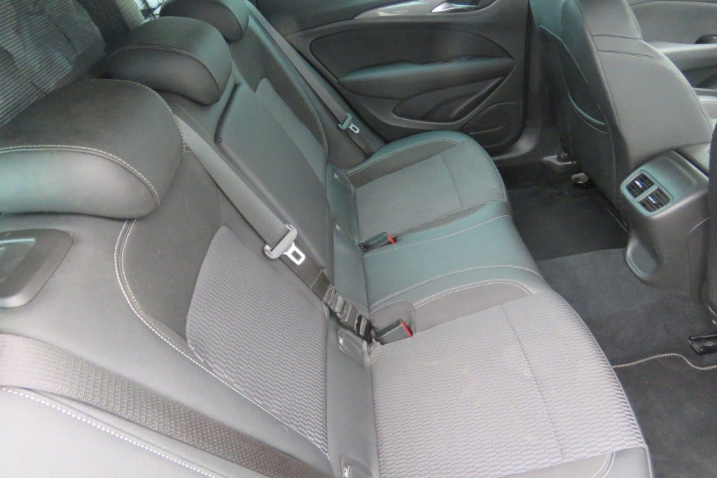 Opel Insignia Sports Tourer 2018 фото 4