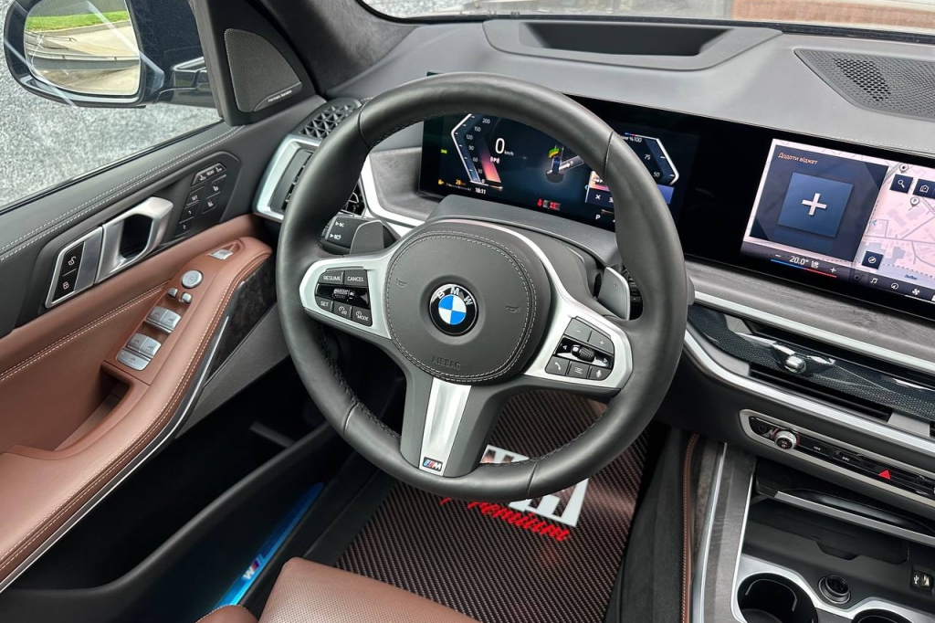 BMW X7 40d 2024 фото 20