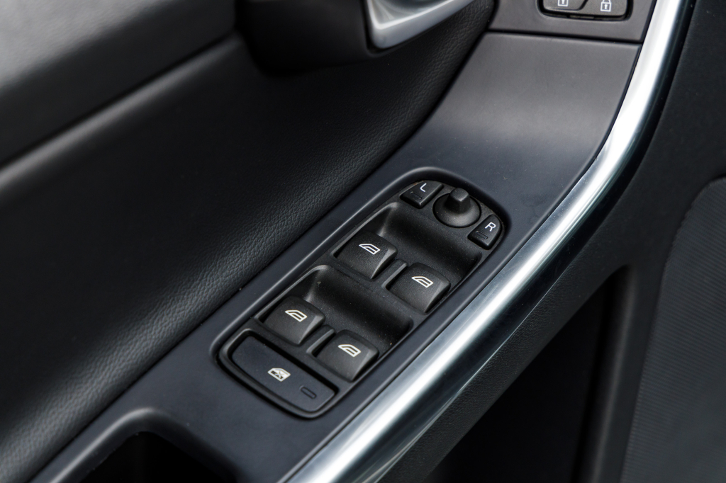 Volvo XC60 2015 photo 32