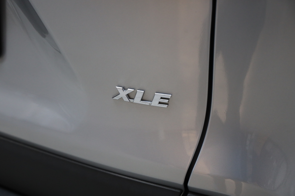 Toyota RAV4 2020 фото 34