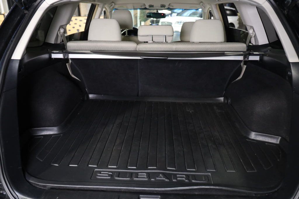 Subaru Outback 2012 photo 36