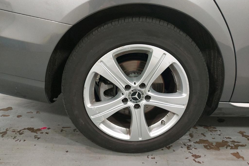 Mercedes-Benz E-Klasse 2017 фото 20