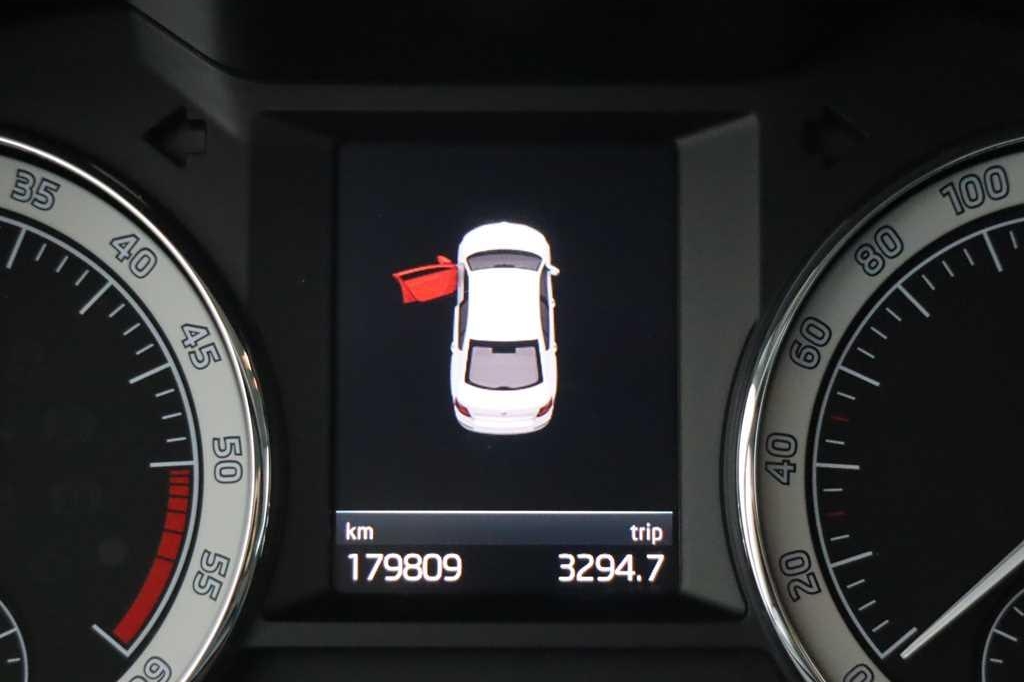 Skoda Octavia 2018 photo 6