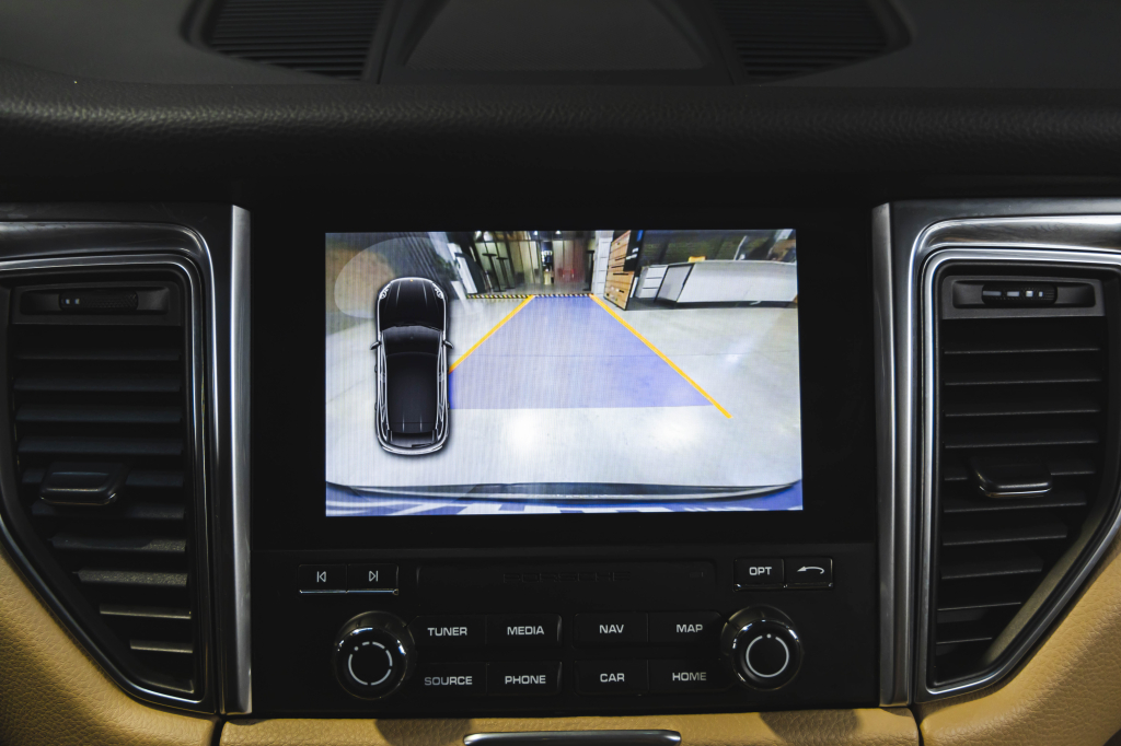 Porsche Macan 2016 фото 29