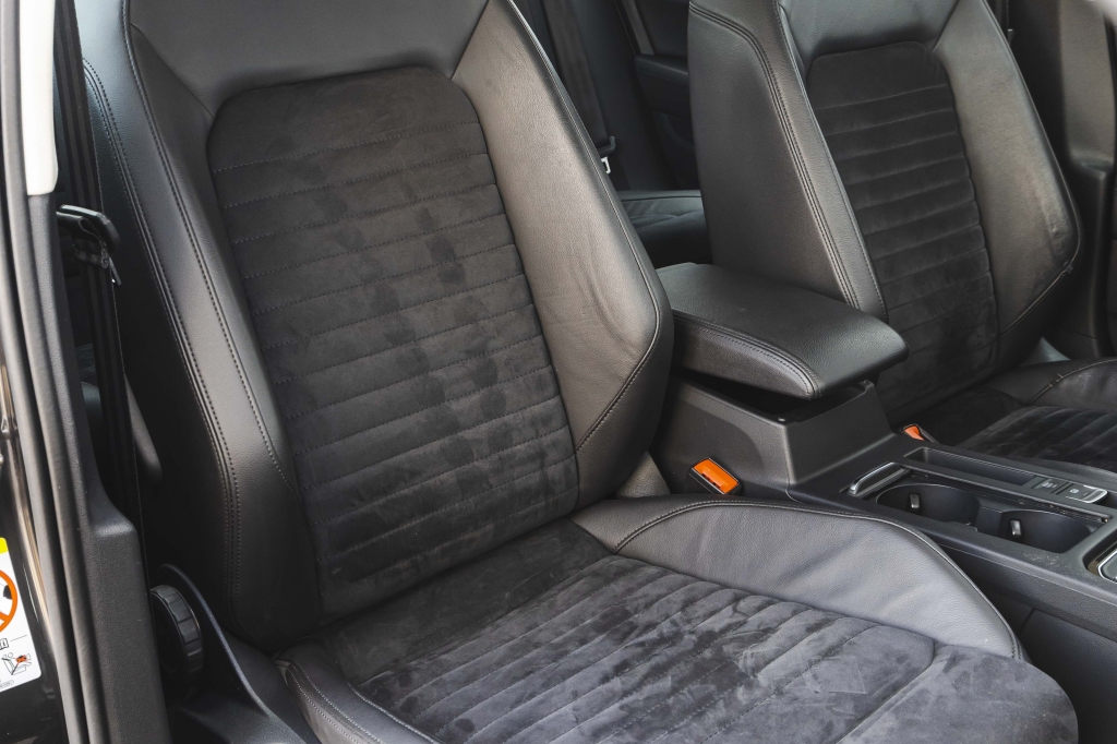 Volkswagen Passat R-Line 4Motion 2018 фото 27