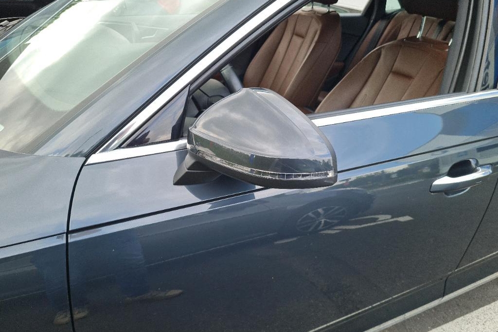 Audi A4 2016 фото 31