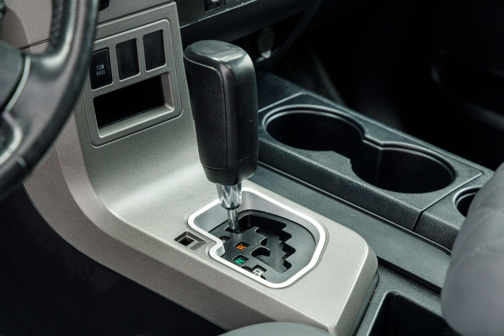 Toyota Sequoia SR5 2012 photo 16