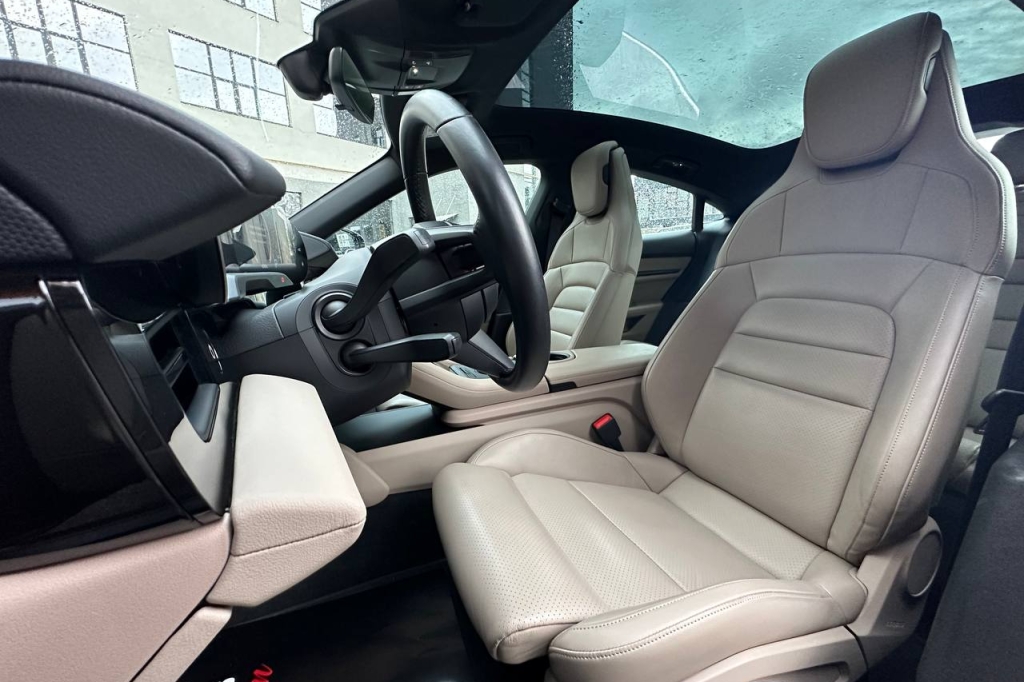 Porsche Taycan 4S 2020 фото 14