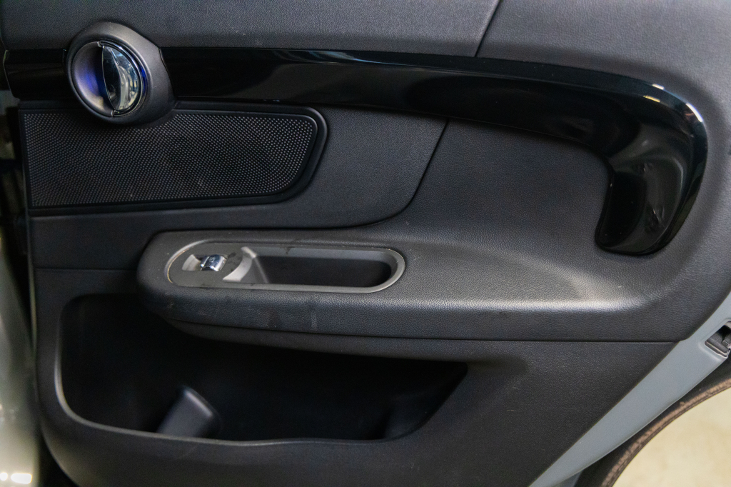 MINI Cooper Clubman 2021 фото 16