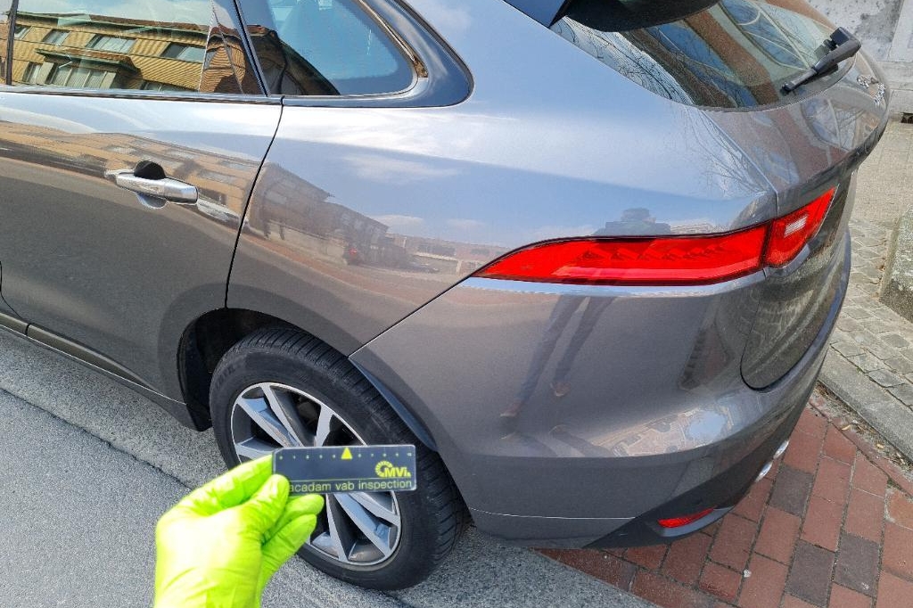 Jaguar F-Pace 2018 photo 14