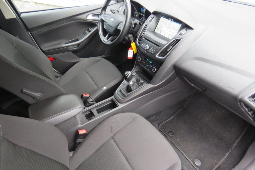 Ford Focus Tunier 2018 photo 2