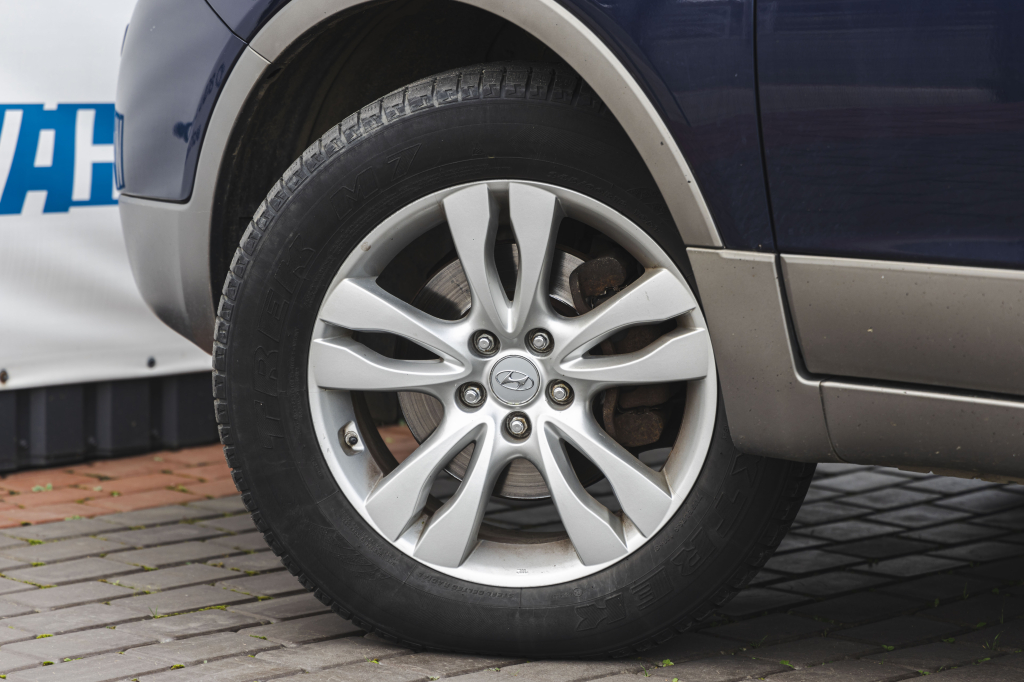 Hyundai ix55 2010 фото 8