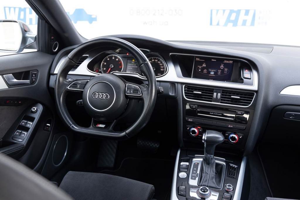 Audi A4 S line 2014 photo 32
