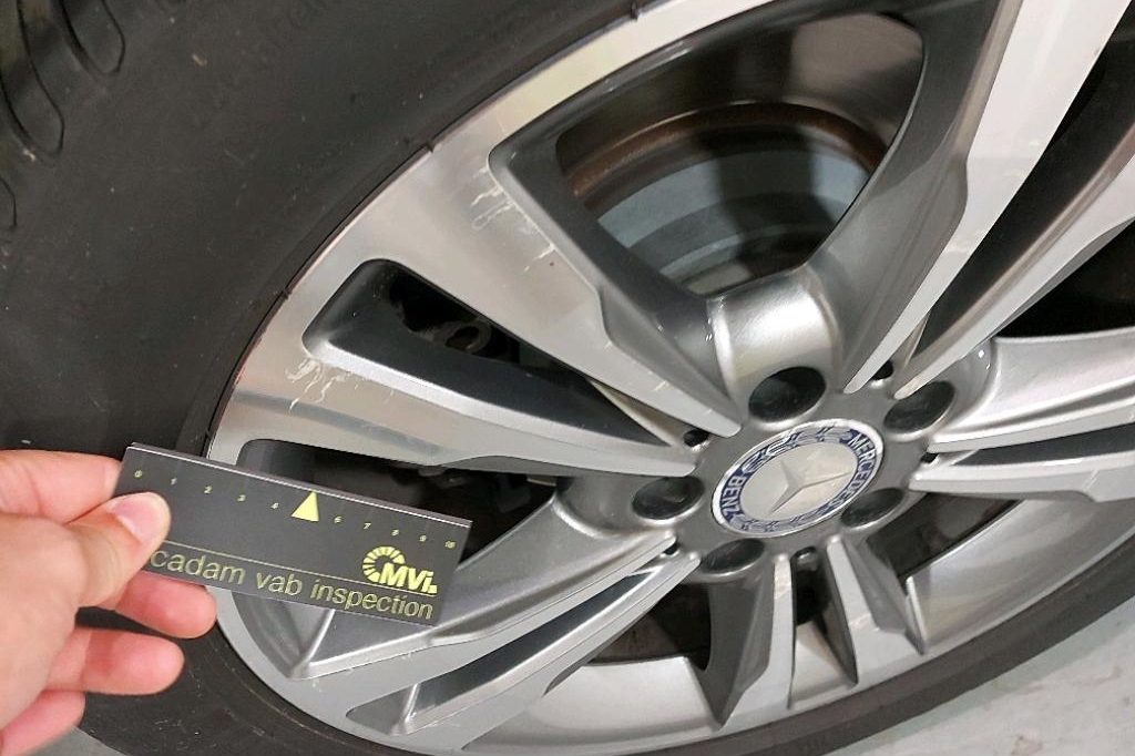 Mercedes-Benz E-Klasse 2016 photo 11