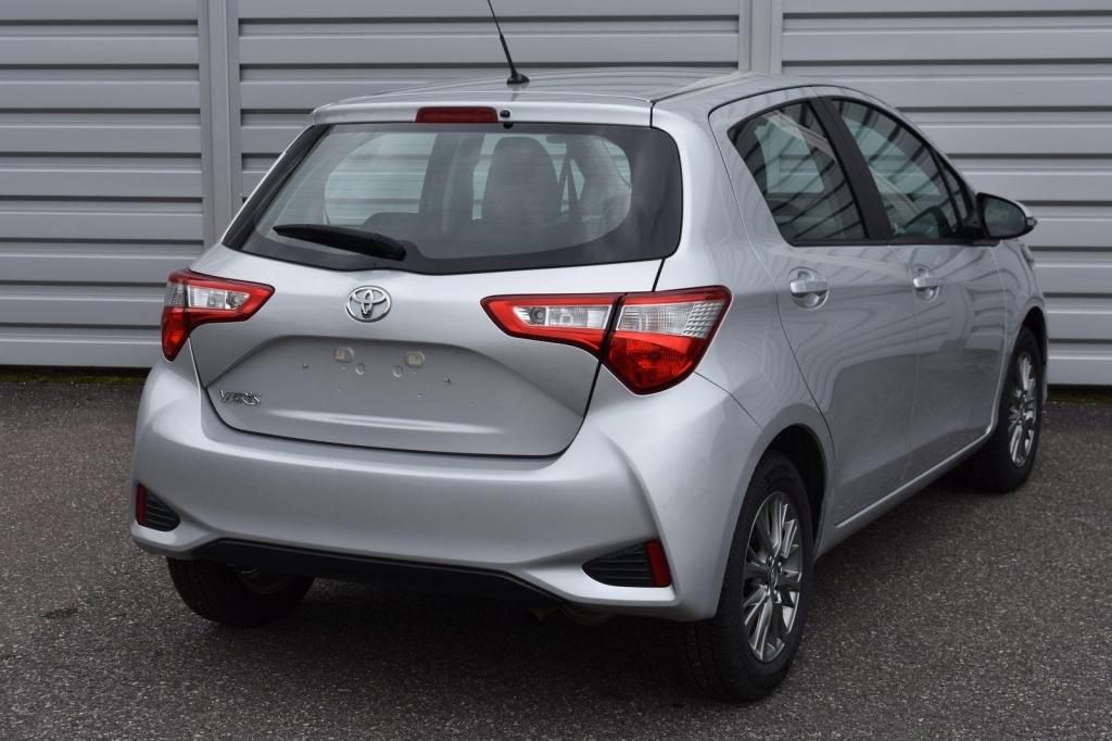 Toyota Yaris 2019 фото 3