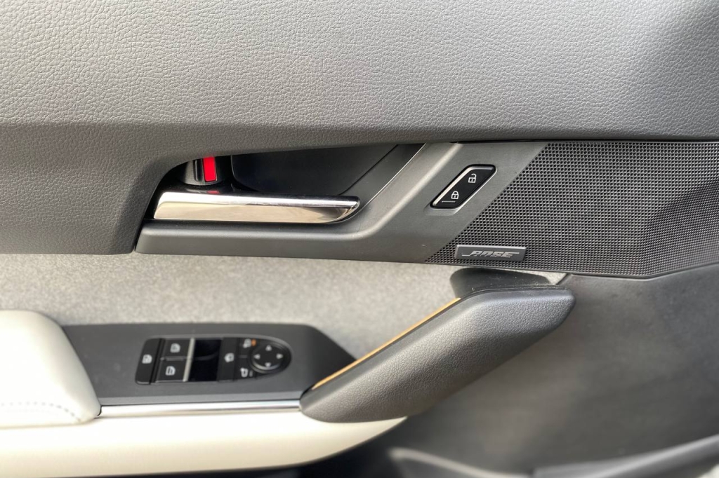 Mazda MX-30 2020 фото 6