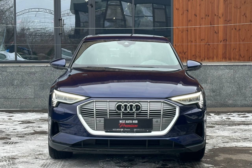 Audi e-tron 95 kWh  2020 фото 1