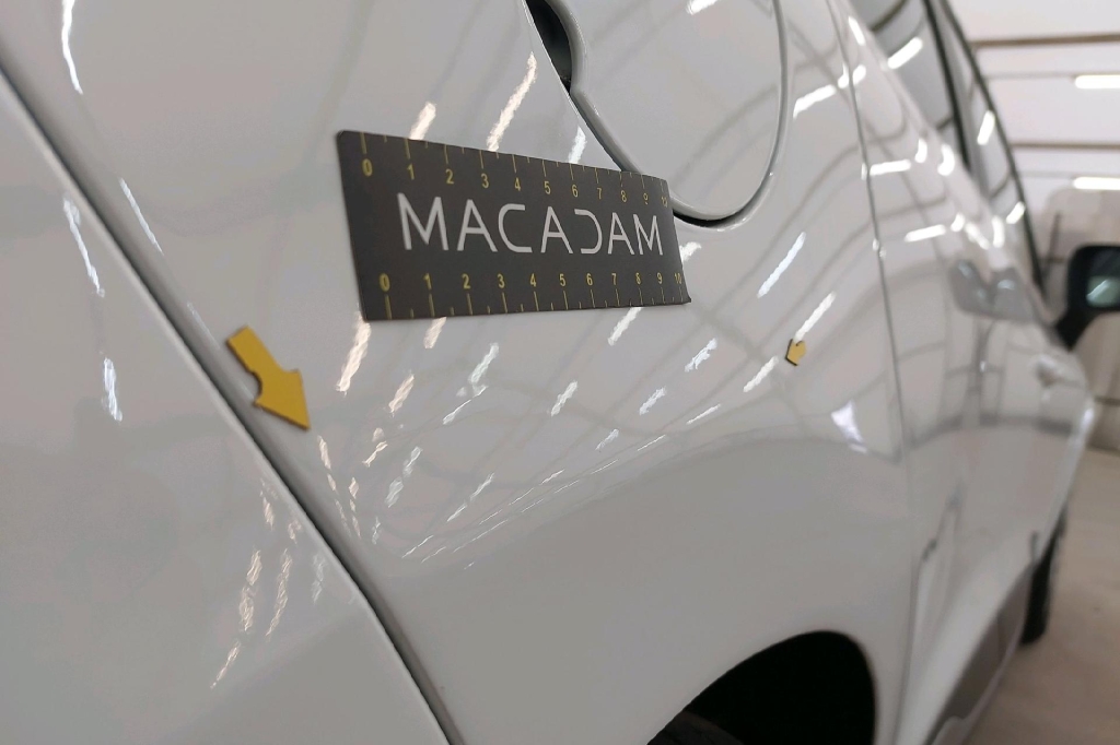 Renault Clio 2016 фото 12