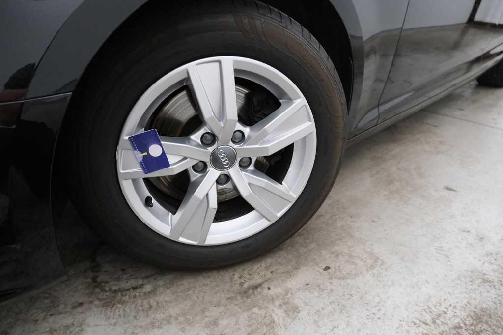 Audi A4 Avant 2016 photo 13