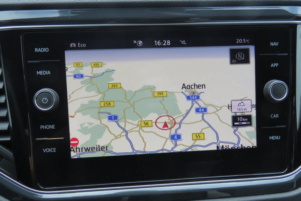 Volkswagen T-Roc 2019 photo 2