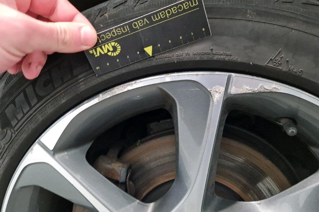 Volvo V60 2016 фото 17