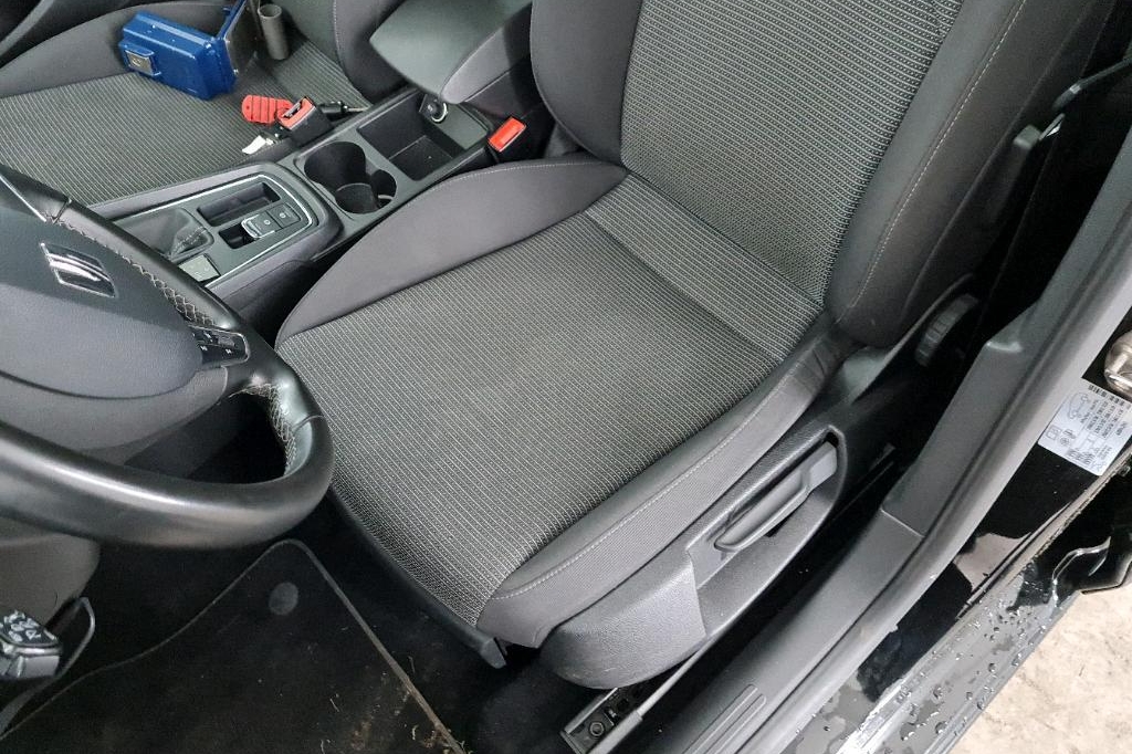 SEAT Leon 2018 фото 44