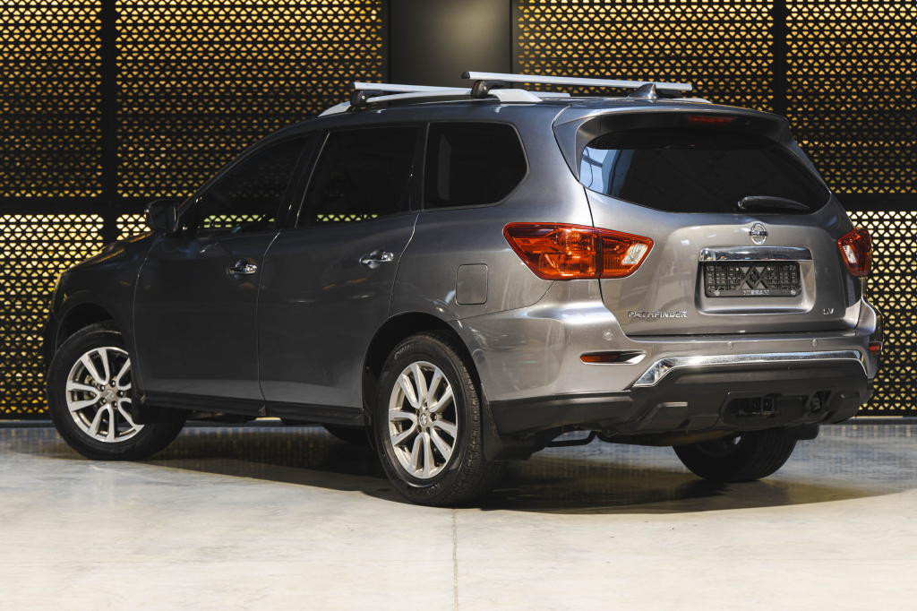 Nissan Pathfinder SV 2019 photo 12