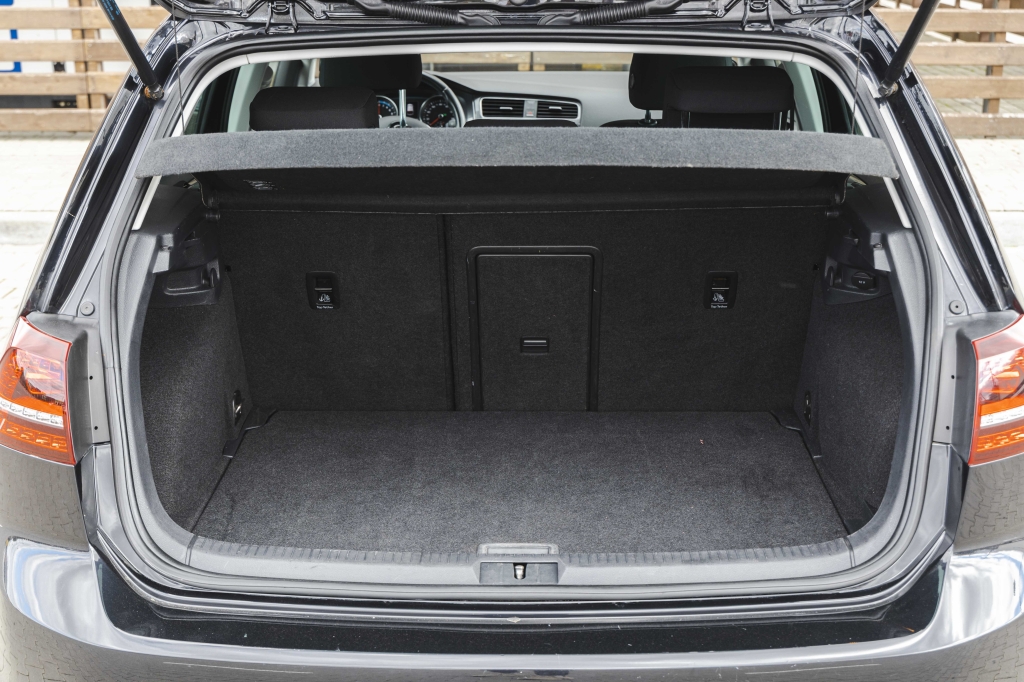 Volkswagen e-Golf 2014 фото 32