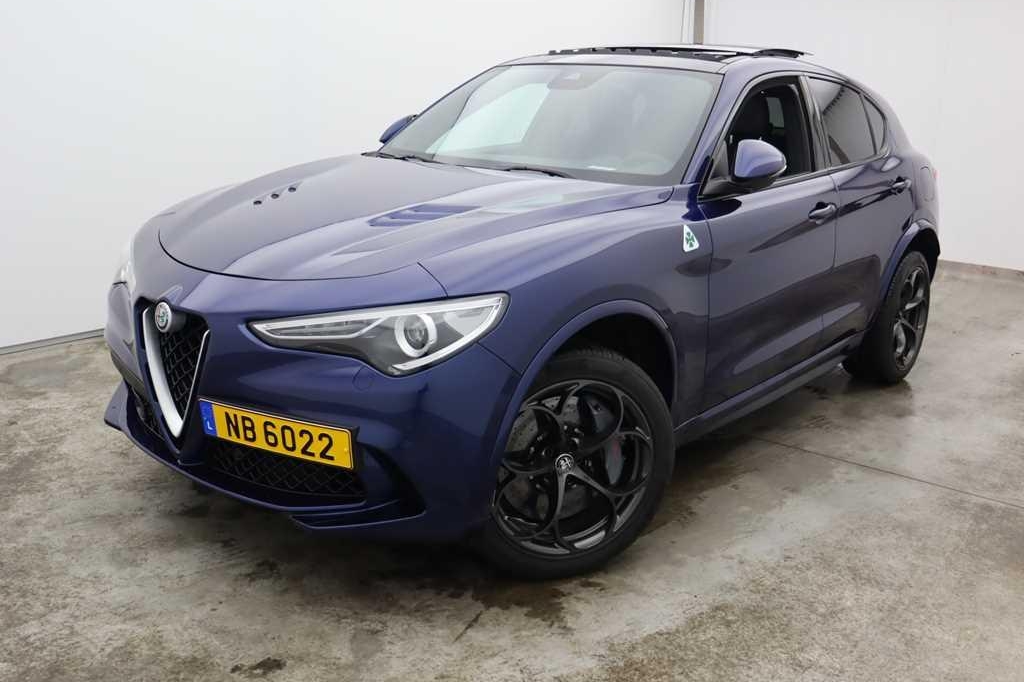 Alfa Romeo Stelvio 2018 фото 1