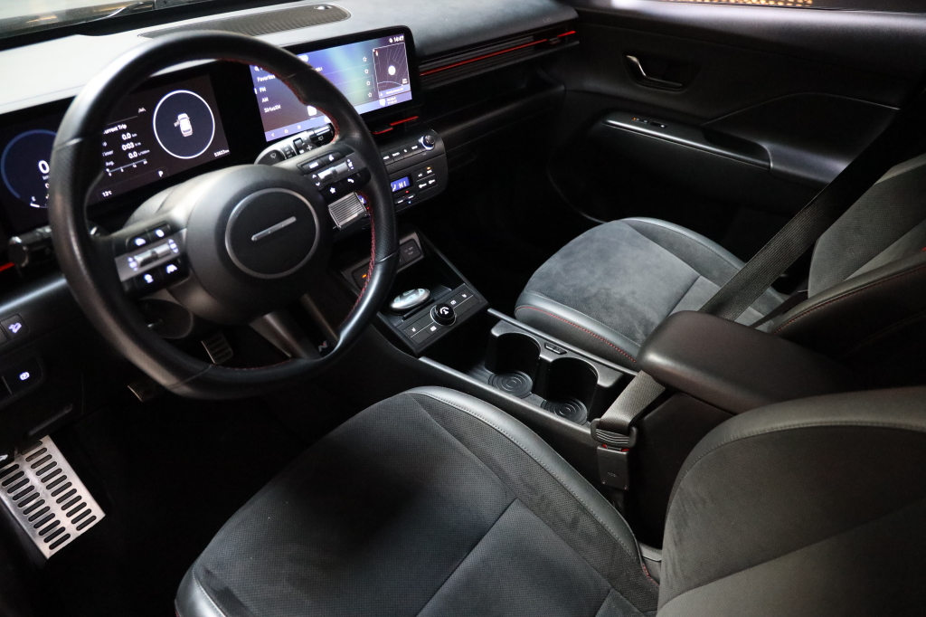 Hyundai Kona 2024 фото 16