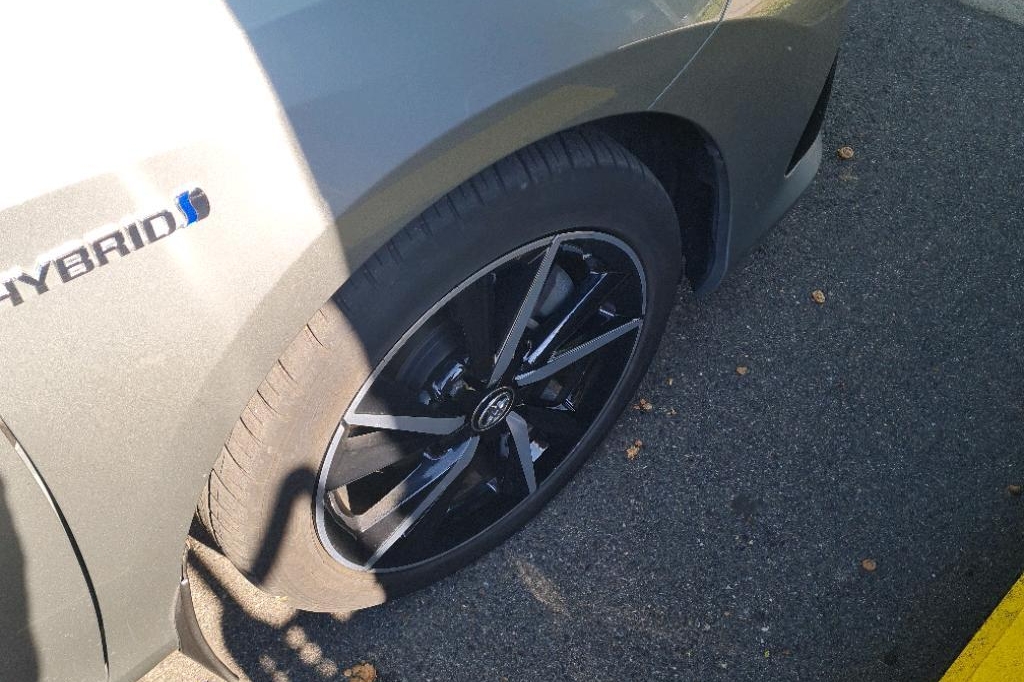 Toyota Auris 2018 фото 13