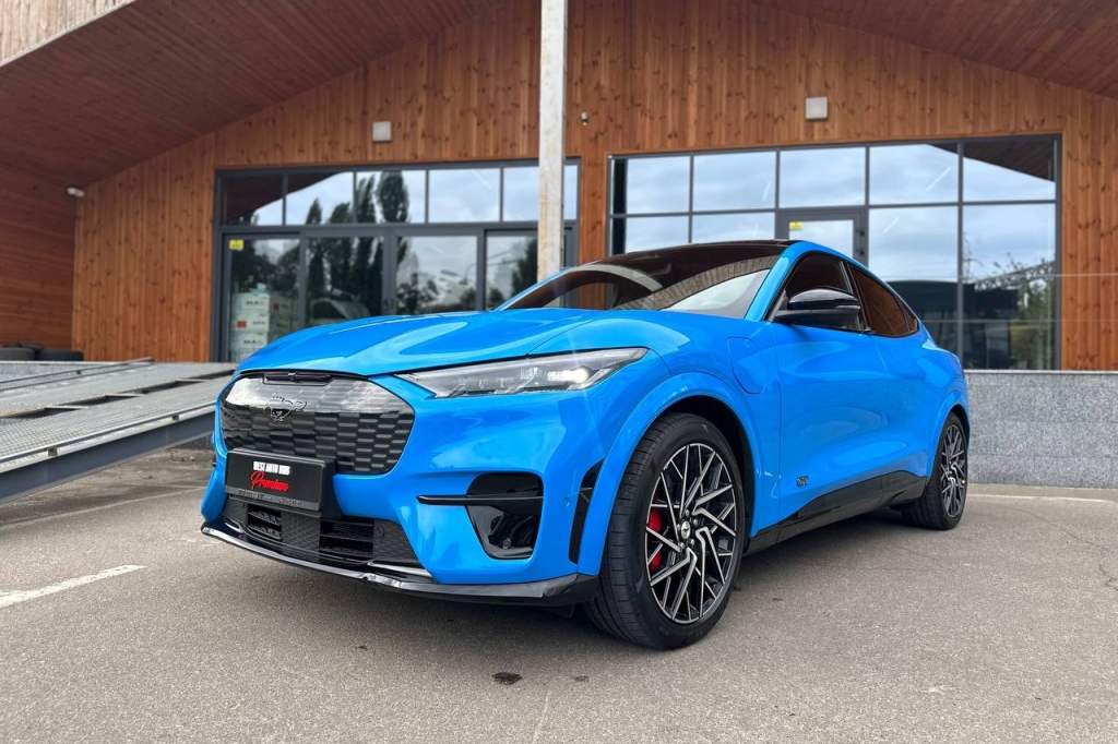 Ford Mustang Mach-E GT 2022 photo 7