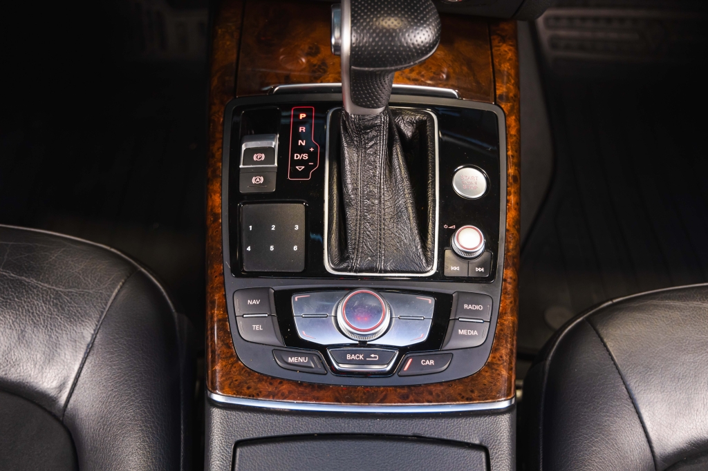 Audi A7 2012 фото 31