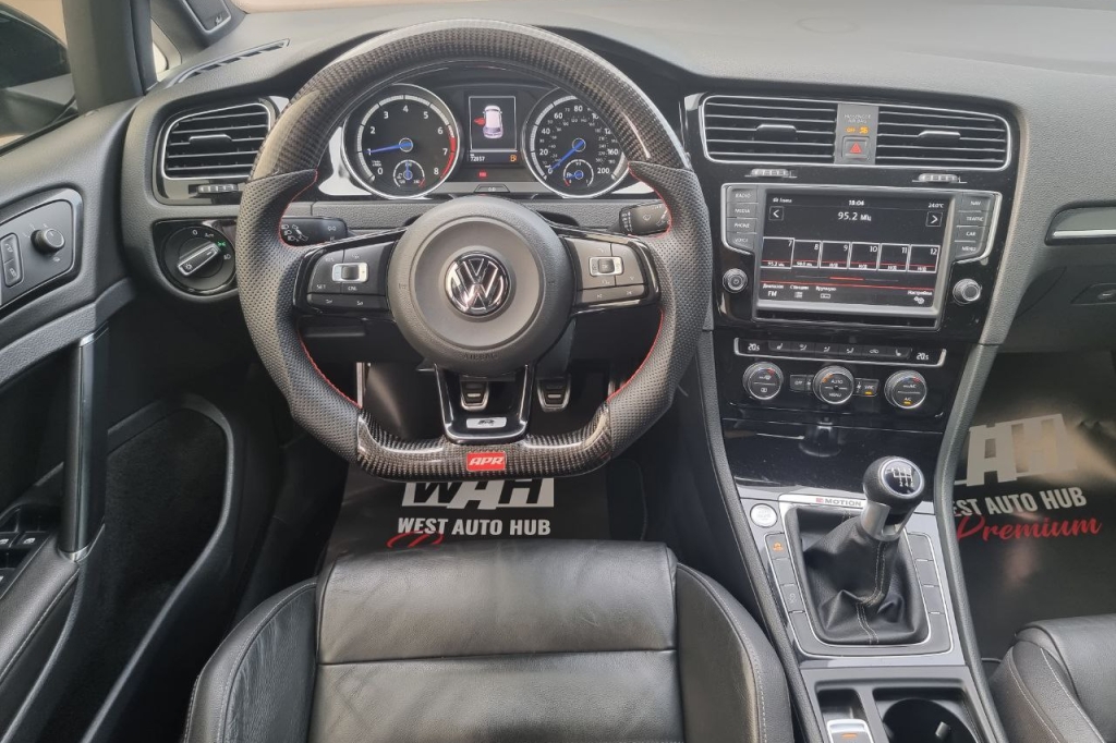Volkswagen Golf R 2016 фото 17