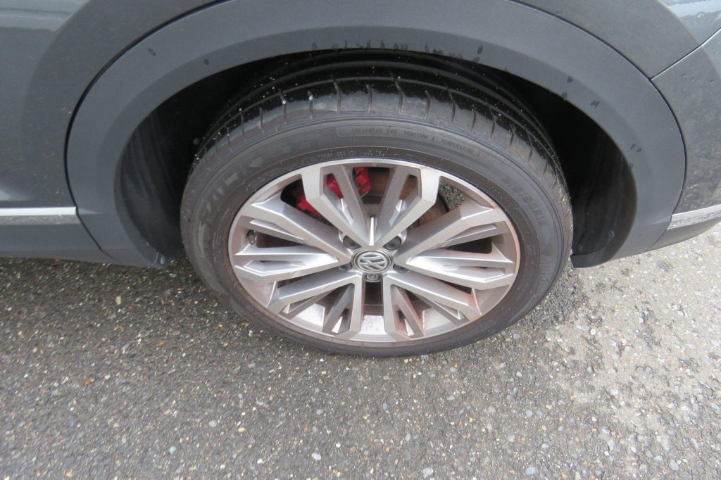 Volkswagen T-Roc 2019 фото 2