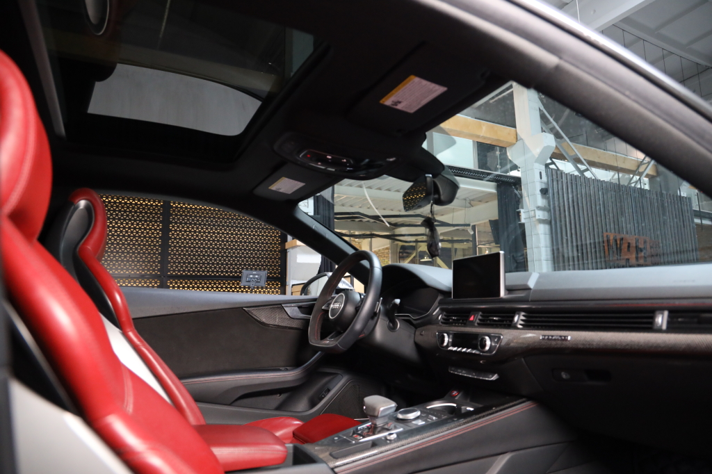 Audi S5 2017 фото 35