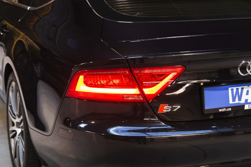 Audi A7 2012 фото 14