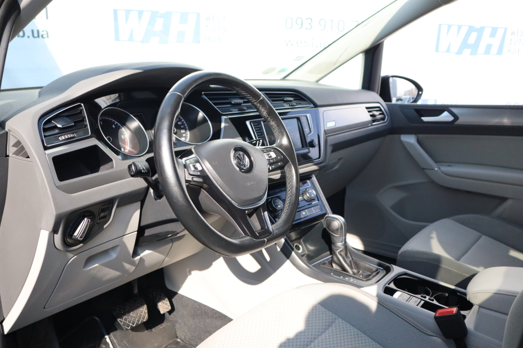 Volkswagen Touran 2016 фото 8