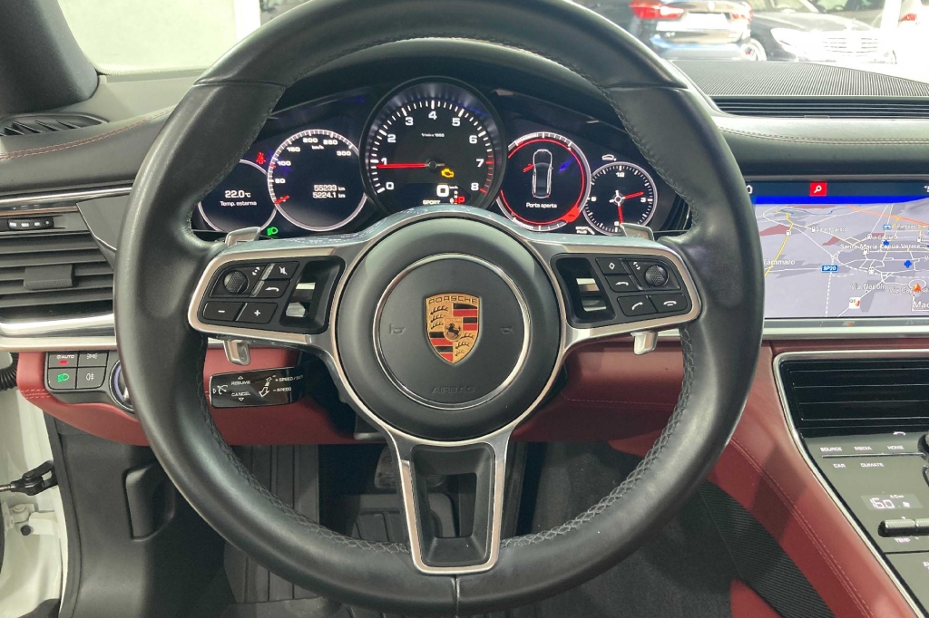 Porsche Panamera 2018 фото 8