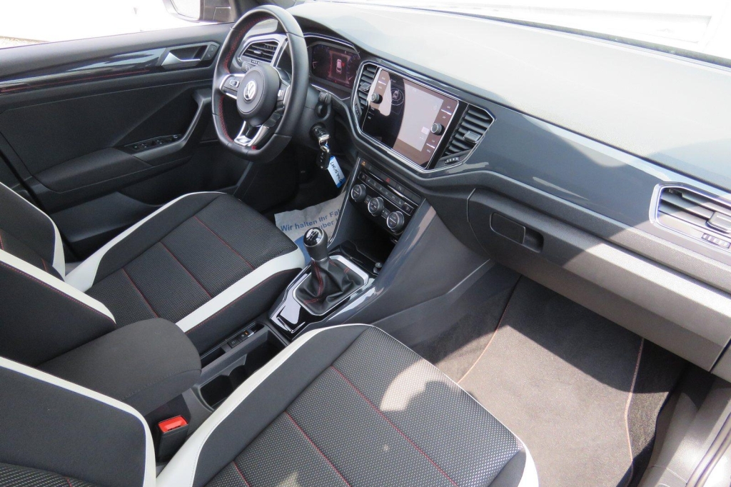 Volkswagen T-Roc 2019 фото 4