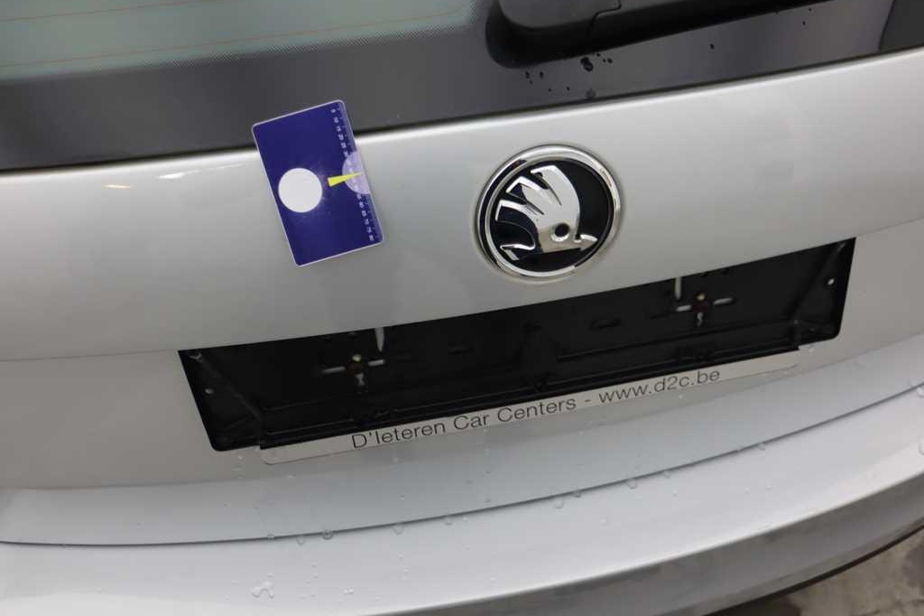 Skoda Octavia Combi 2015 фото 10