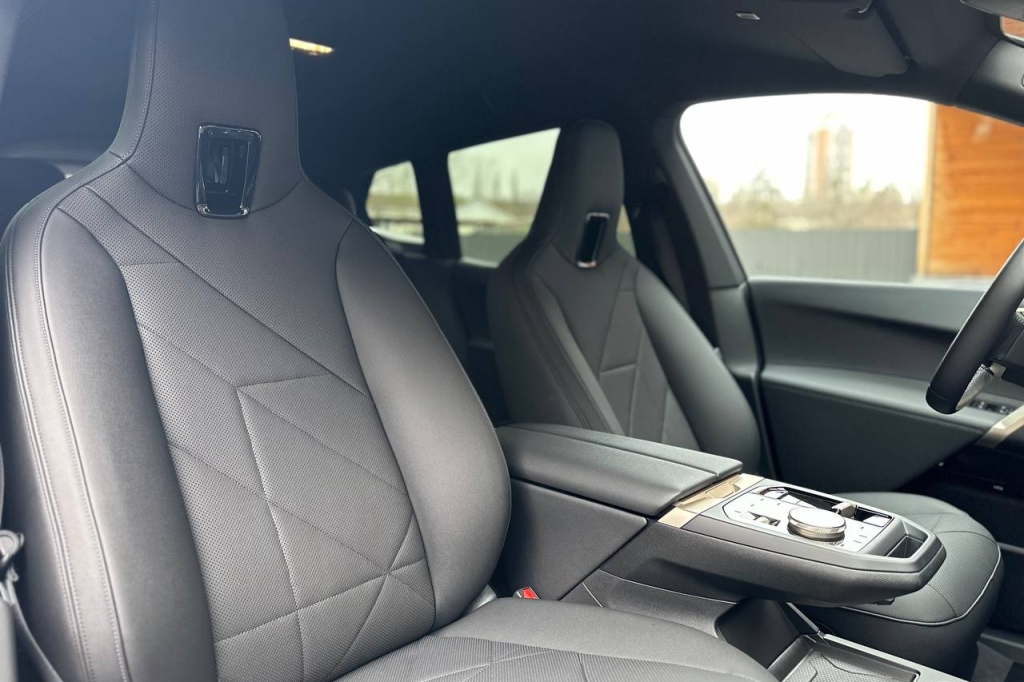 BMW iX xDrive40 2023 photo 12