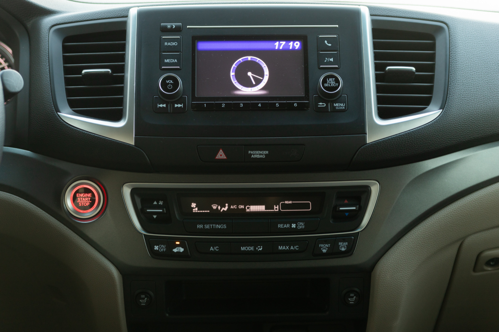 Honda Pilot LX 2018 photo 29