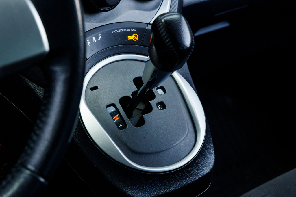 Subaru Trezia 2012 фото 17