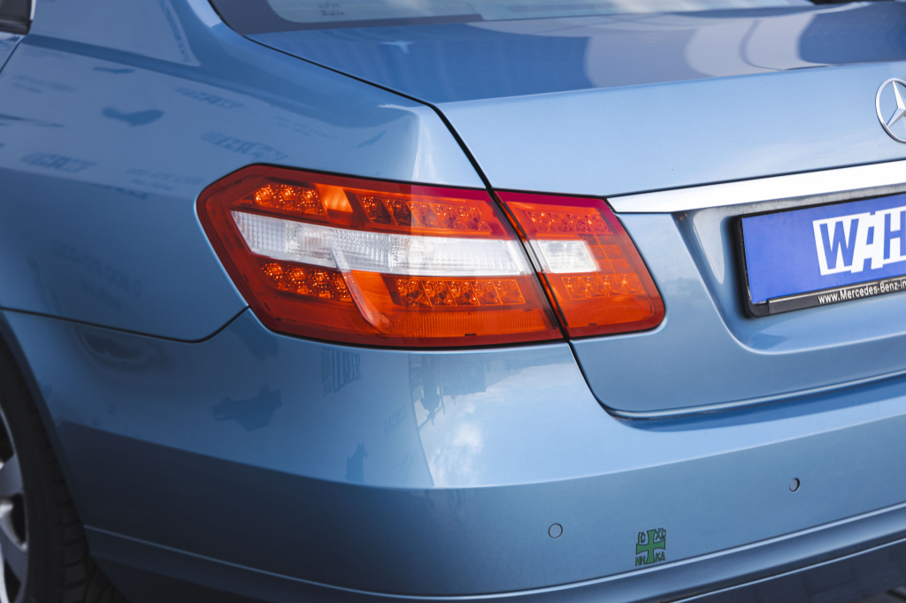 Mercedes-Benz E-Class 2010 фото 5