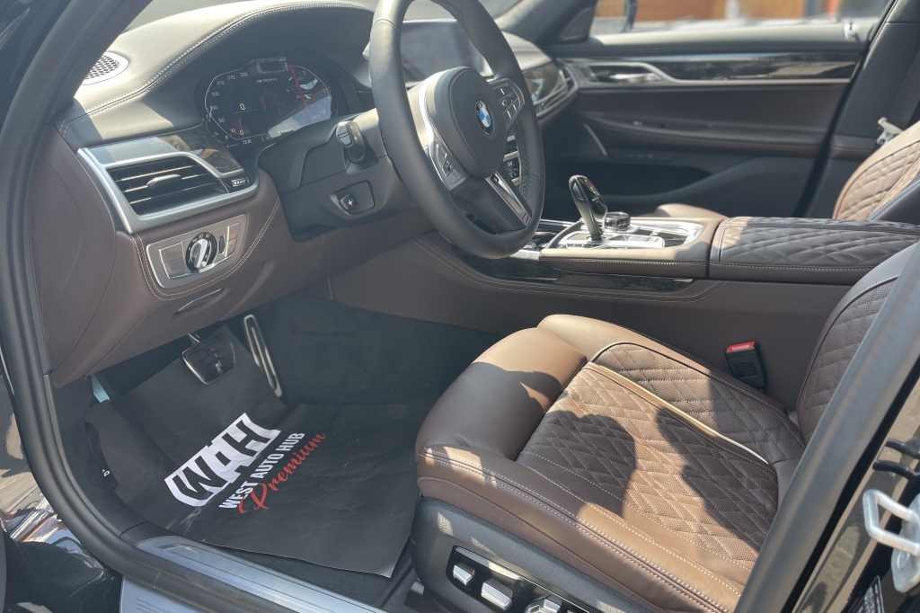 BMW 760 Long XDrive 2021 photo 4