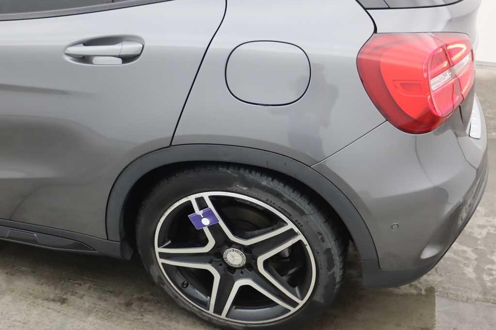 Mercedes-AMG GLA-Class 2016 photo 35