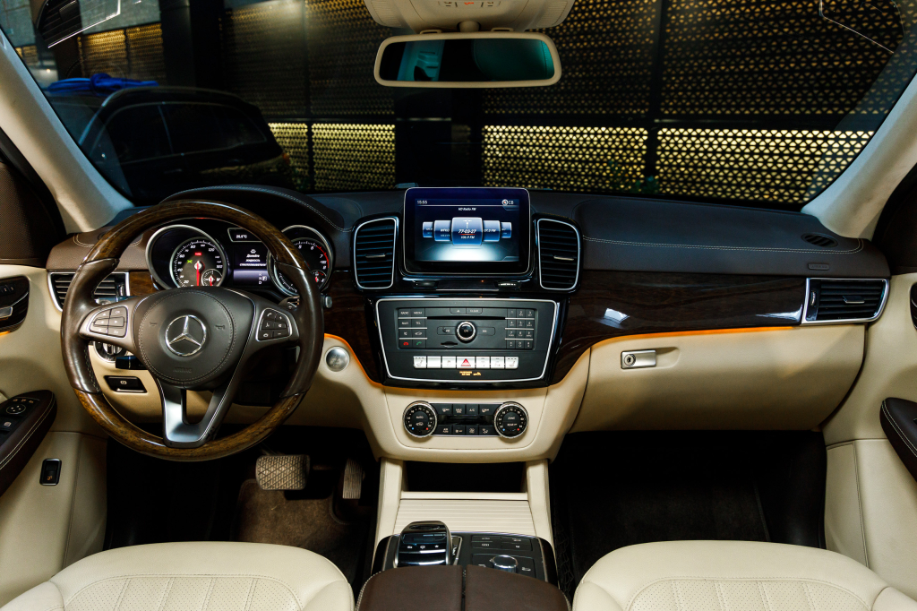 Mercedes-Benz GLS 450 4matic 2016 фото 4